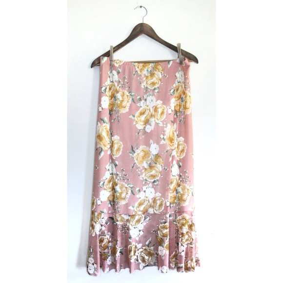 Pyramid Collection Floral Tiered Maxi Skirt XXXL - Picture 5 of 10